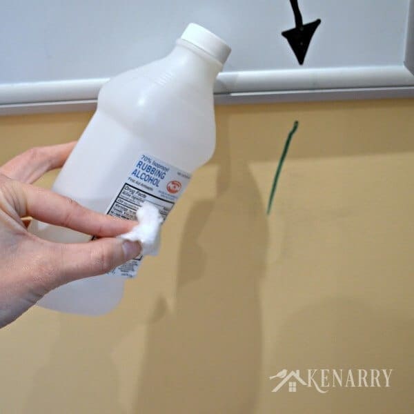 MUST PIN! Dry Erase Marker Removal - I know I'm going to need an easy way to get dry erase marker off walls sooner or later!