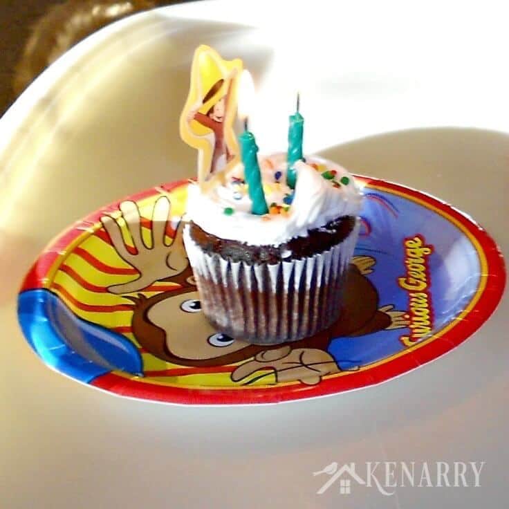 Your child will love this Curious George Birthday Cake! Party ideas and where to find paper goods and supplies to celebrate your inquisitive little monkey's birthday.