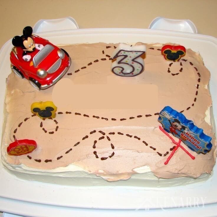 What fun ideas for a Mickey Mouse birthday! My child would love these party plans for a treasure hunt, an easy birthday cake and a pizza shaped like Mickey Mouse.