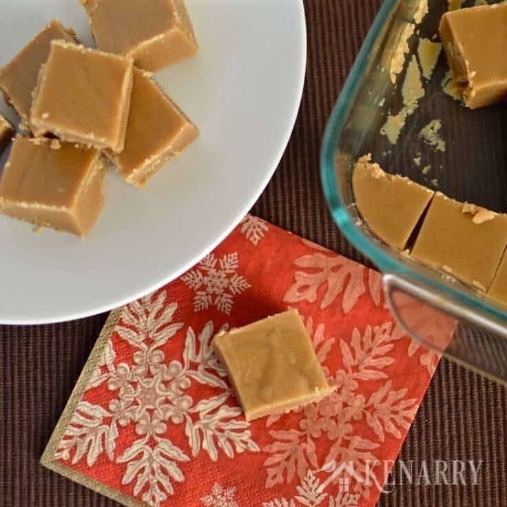 Delicious peanut butter fudge recipe would be a great idea to give as holiday gifts to friends and neighbors or a dessert for a Christmas party.