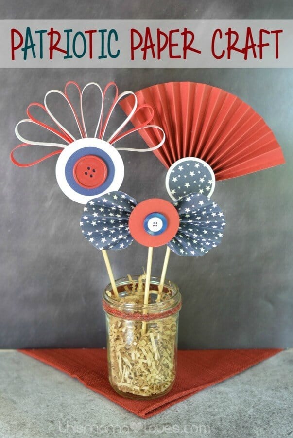 Patriotic Paper Craft – This Mama Loves - 4th of July Party Decor featured on Kenarry.com