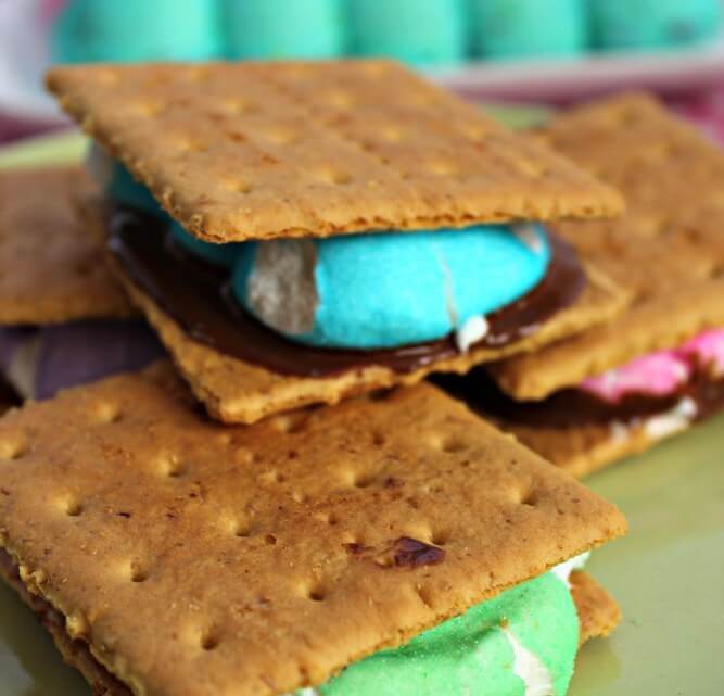 Peeps S'mores - This Worthey Life - Easter Desserts featured on Kenarry.com
