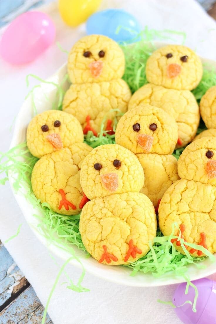Easter Chicks Lemon Cookies - The Gold Lining Girl - Easter Desserts featured on Kenarry.com