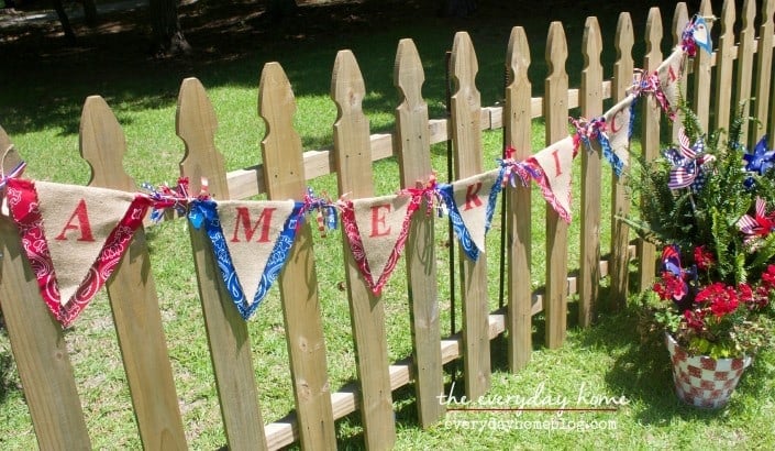 Americana No Sew Burlap Banner – The Everyday Home - Patriotic Decor Ideas for the 4th of July featured on Kenarry.com