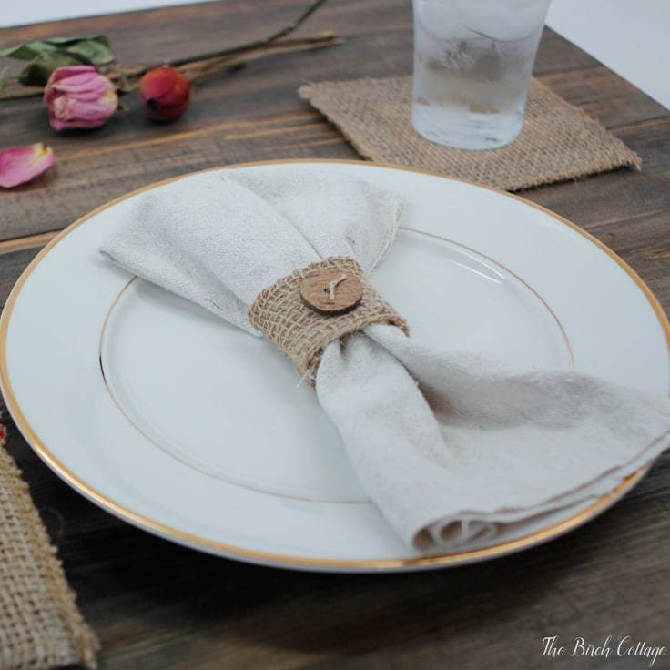 Make this easy to sew burlap napkin ring out of burlap ribbon. Follow this easy tutorial from The Birch Cottage to add a little bit of rustic charm to your tablescape!
