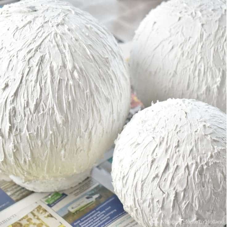 Create textured spheres using old ball light fittings - these look fab when painted and used to decorate the home.