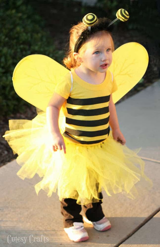 DIY Bee Costume – Cutesy Crafts - Halloween Costumes: The 15 Cutest Ideas for Kids featured on Kenarry.com 