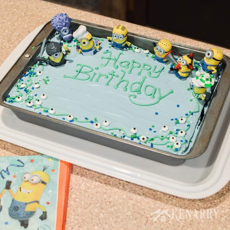If you enjoy the Minions, you'll love this super easy Minions Birthday Cake idea for a kid's Despicable Me party.