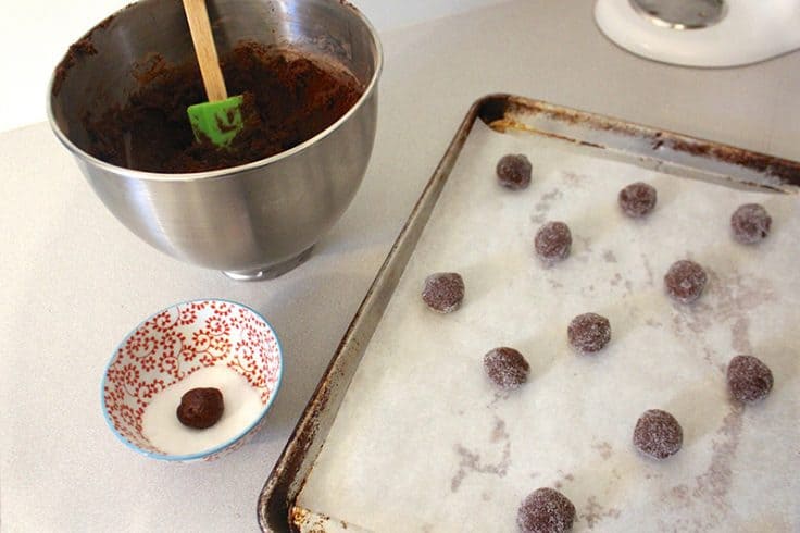 making-sparkly-chocolate-fudge-cookies