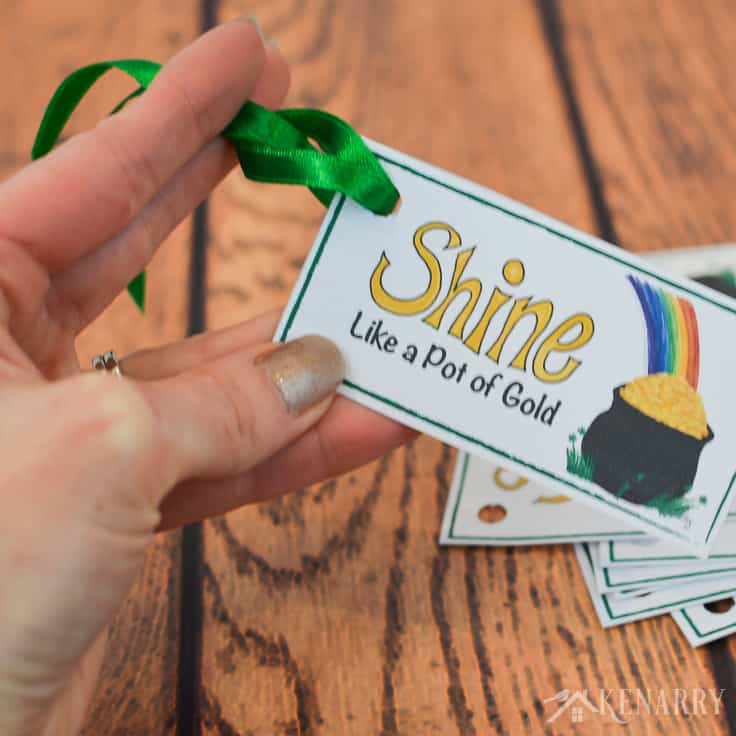 Green ribbon and these free printable treat tags are perfect to attach to your St. Patrick's Day party favors. With a pot of gold and a rainbow they're colorful and fun for both kids and adults.