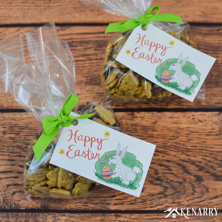 Need an easy treat idea for your child's Easter basket? Use these Happy Easter free printable tags to dress up their favorite snack, a small toy or a special gift.