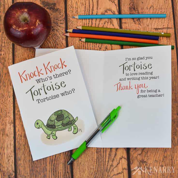 Need a funny teacher appreciation card to thank a special educator at the end of the school year? This free printable teacher card features a humorous knock knock joke that's a great way for kids to say thank you to elementary teachers. #teacherappreciation #teacher_appreciation_printable #teacherappreciationideas