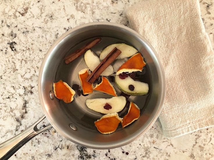 Homemade Stovetop Air Freshener for Fall with free labels