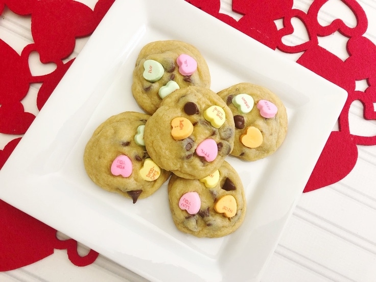 Valentine's Day is one of my favorite holidays. What's better than love and chocolates? Conversation Heart Cookies are soft, chocolatey and perfect for the ones you love. #valentines #cookies #kenarry