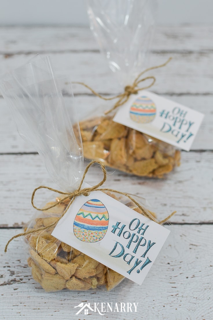 What a "hoppy" day it will be when your kids find these Easter gift tags on the treats in their Easter baskets. Get these free printable Easter cards today.