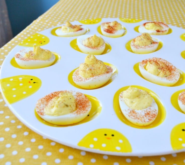 Have trouble making deviled eggs? I'm going to share the secrets my mama taught me for how to make the best deviled eggs the foolproof way. This easy classic deviled eggs recipe  is perfect for your Easter or Mother's Day brunch! #deviledeggs #easterbrunch #kenarry