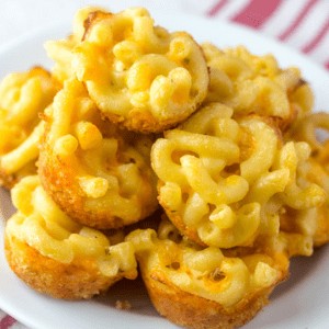 Mini macaroni and cheese bites from Old House to New Home.
